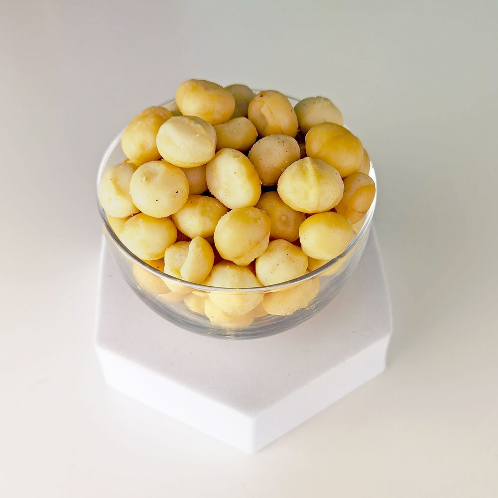 Tong Garden Salted Macadamia